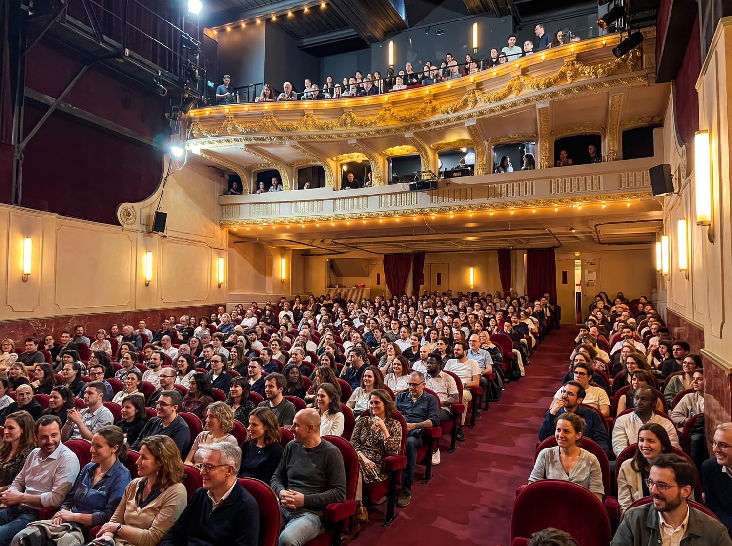 Conférence et méditation au Palais des Glaces à Paris Conférence et méditation au Palais des Glaces à Paris